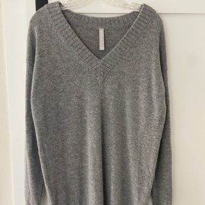 Athleta Cashmere and Wool V-neck Tunic Sweater